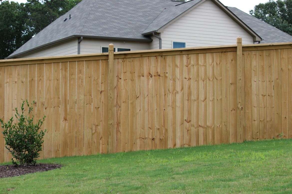 Fundamentals of Fence Building Legislation for Homeowners